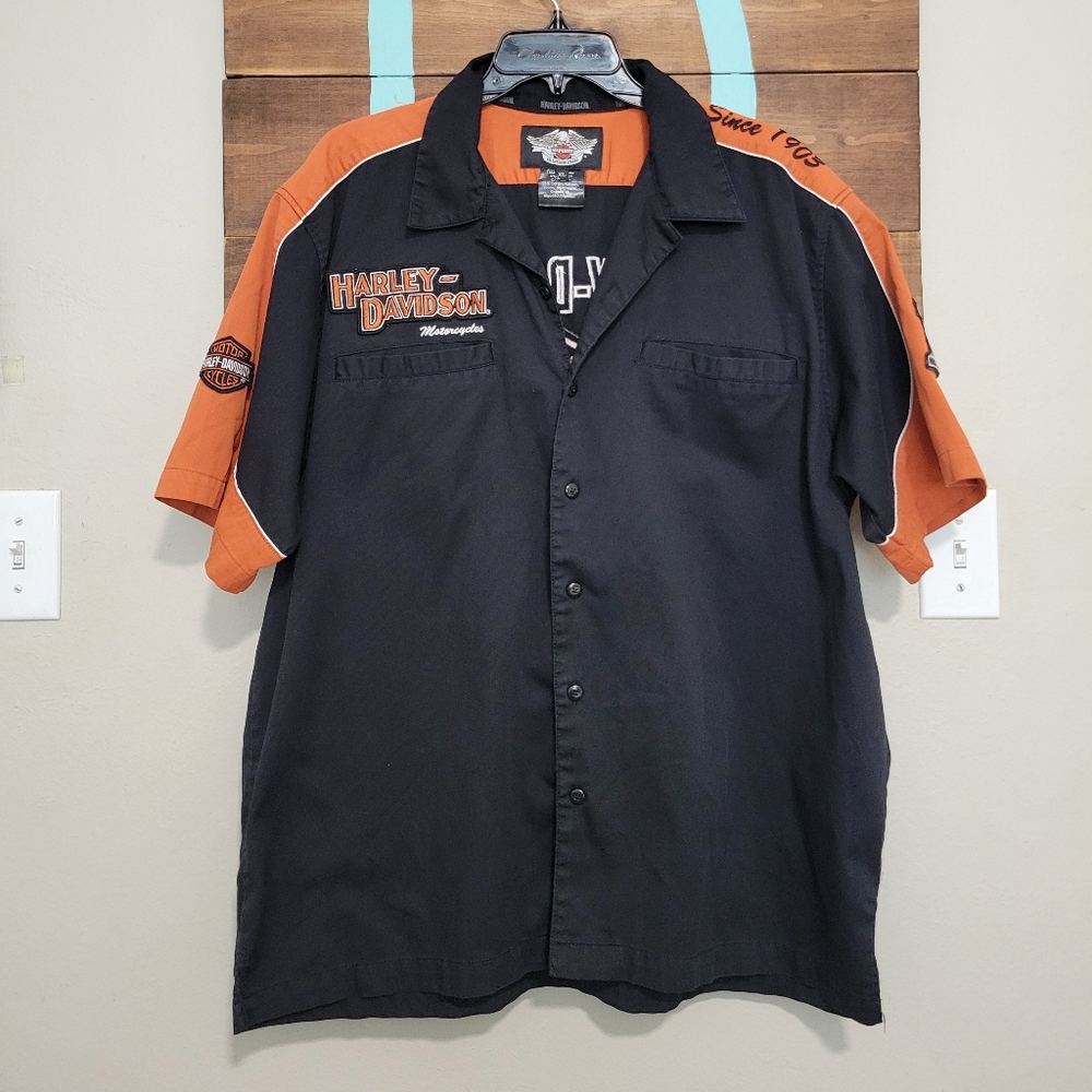 Harley-Davidson Men's Black and Orange Casual Embroidered Shirt Size XL